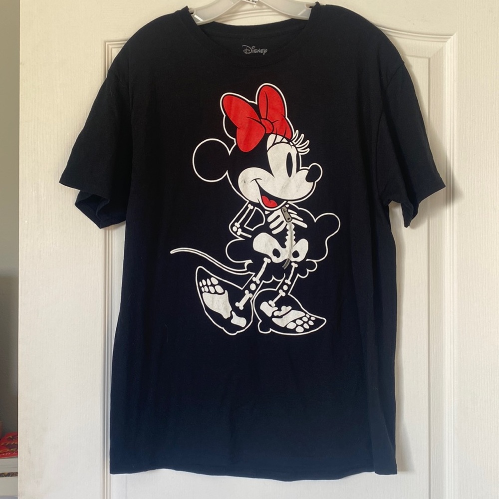 Unisex Minnie Mouse skeleton Halloween Tshirt size large